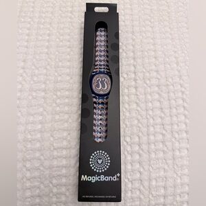 Disney Club 33 MagicBand+ Limited Editon